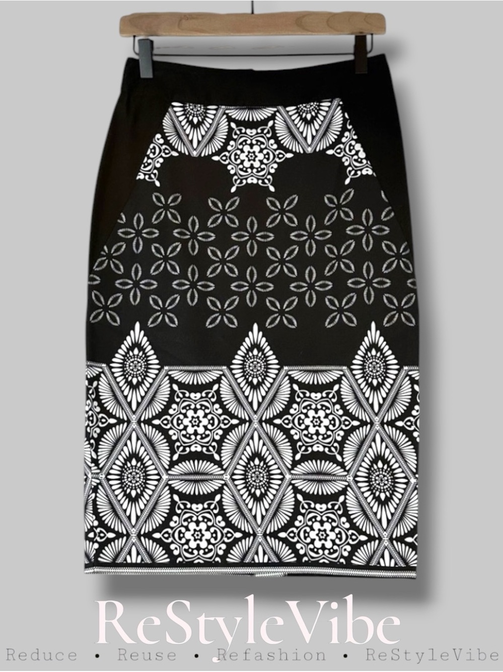 DOROTHY PERKINS Women’s Size UK 8 36 EURO Small Skirt Pencil Geometric Stretch